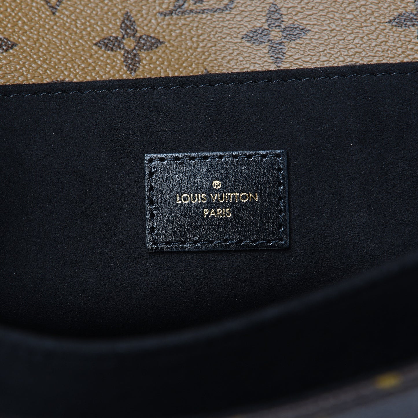 Reverse Monogram Pochette Metis
