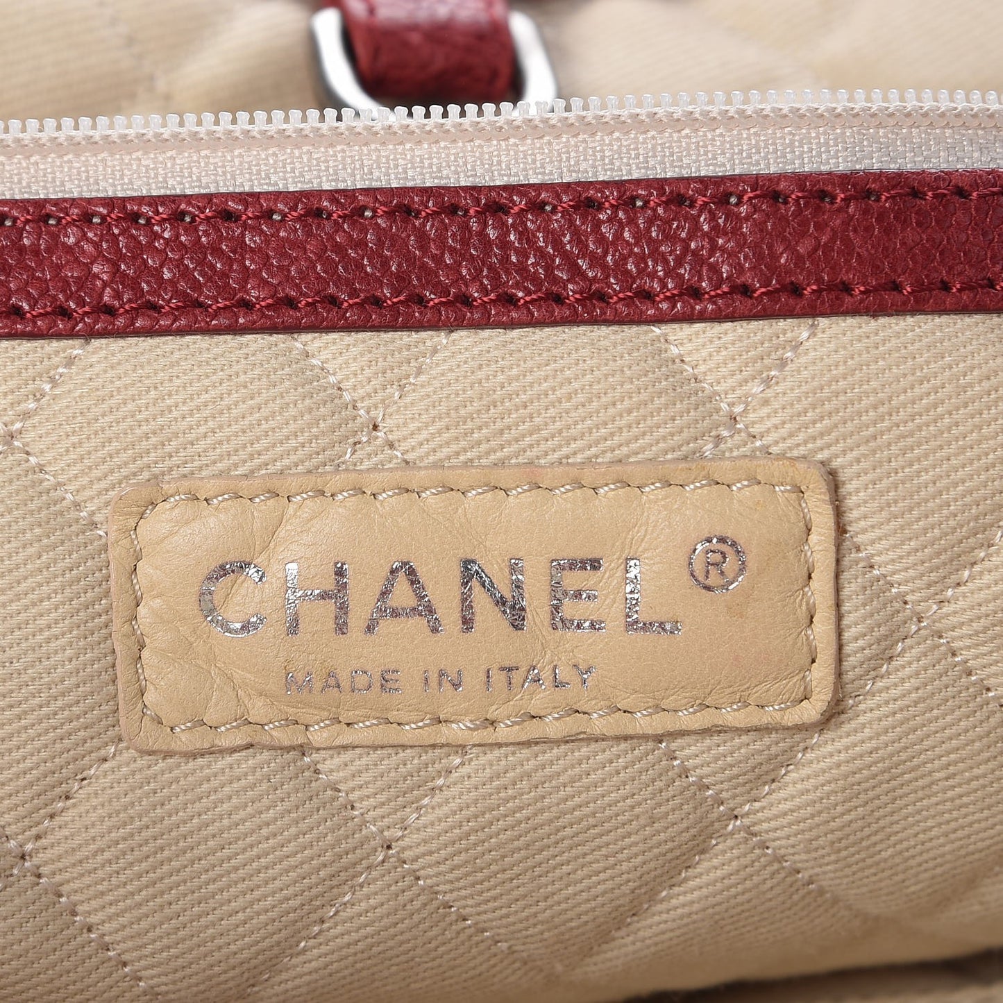 Distressed Caviar Outdoor Ligne Tote Red