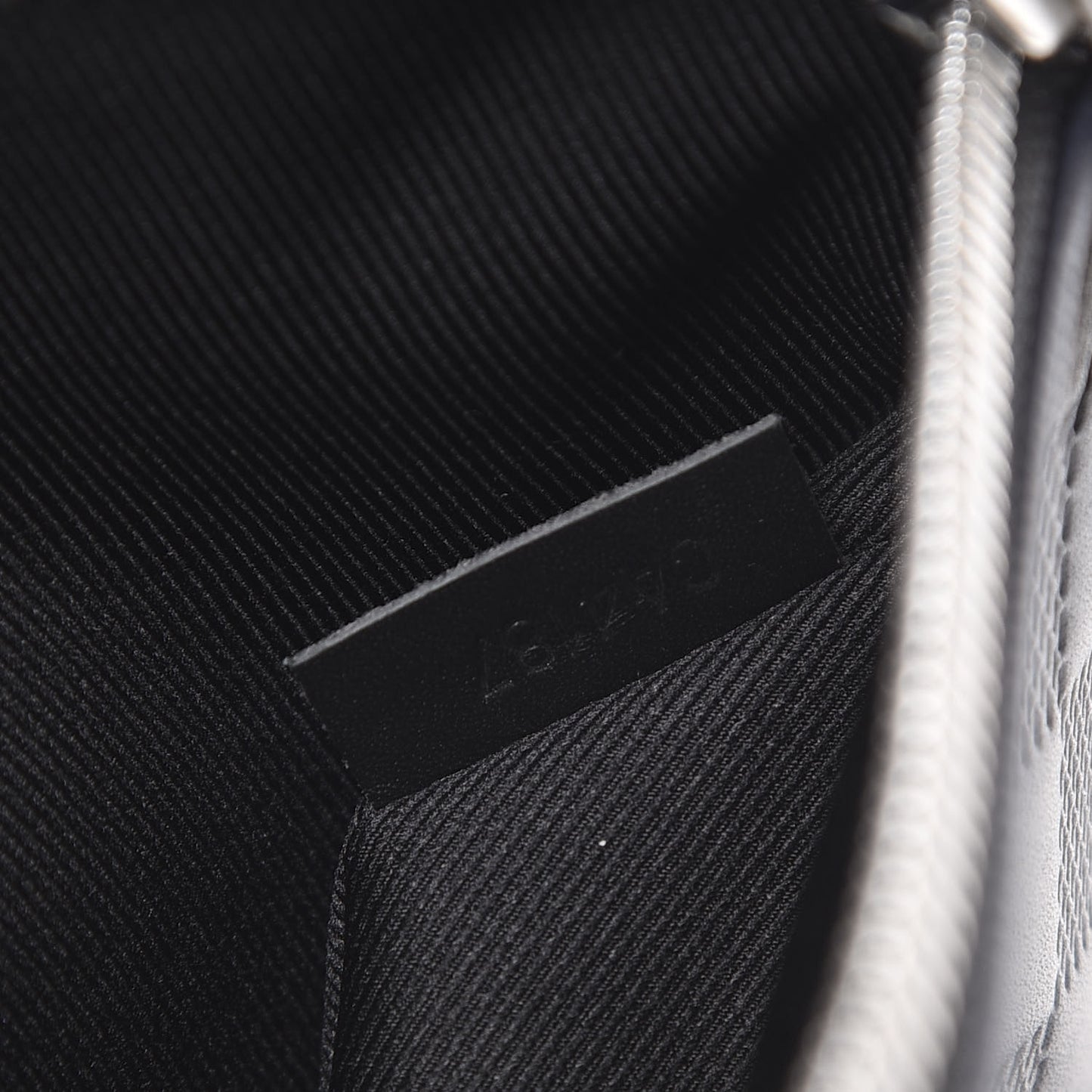Damier Infini District Messenger Cosmos