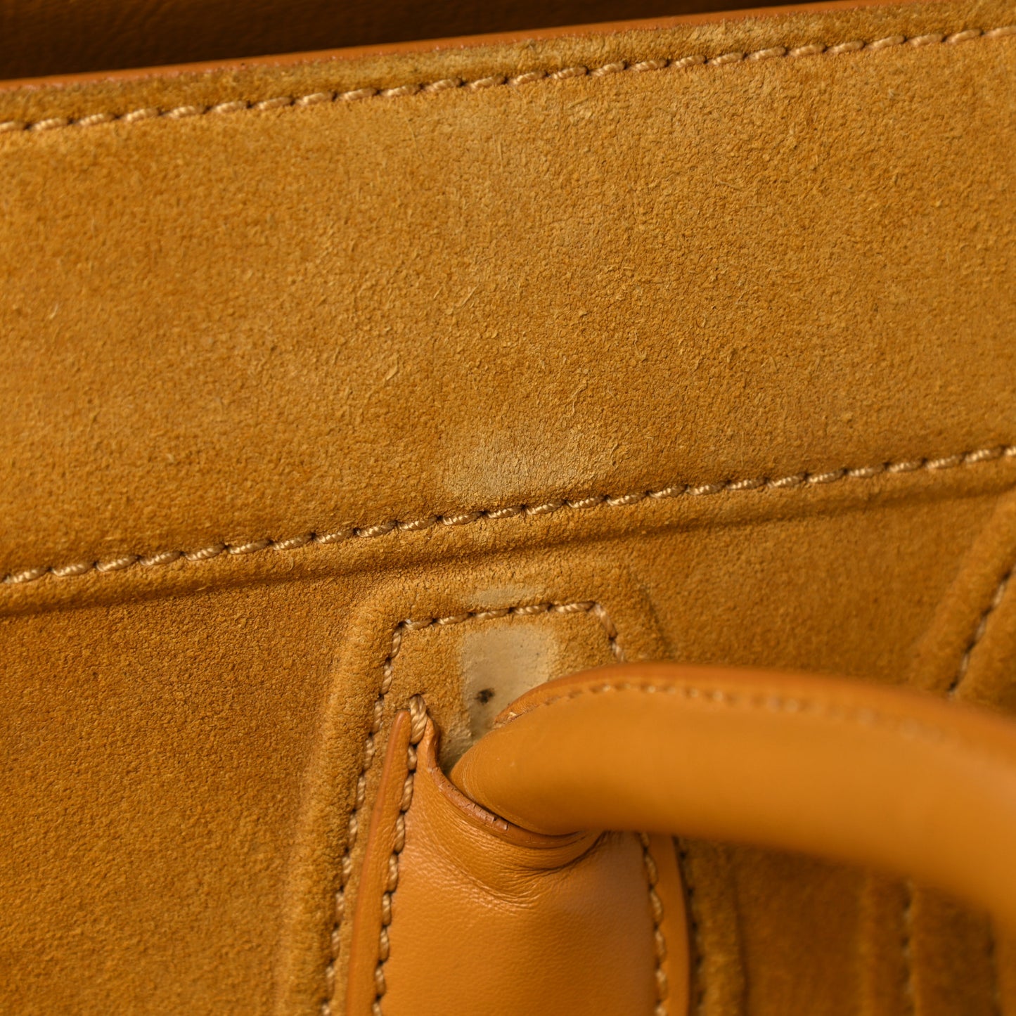 Suede Medium Phantom Luggage Amber