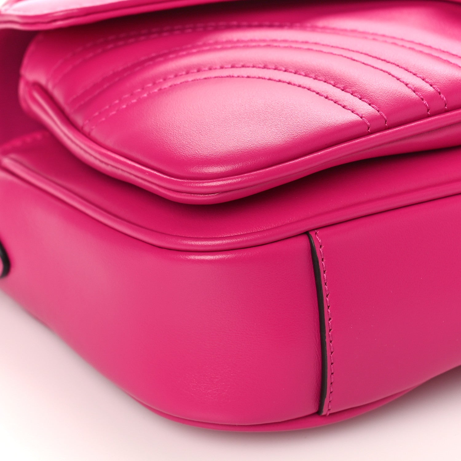 Gucci Calfskin Matelasse Monochrome GG Marmont Crossbody Shoulder Bag Classic Fuxia 7 of 8
