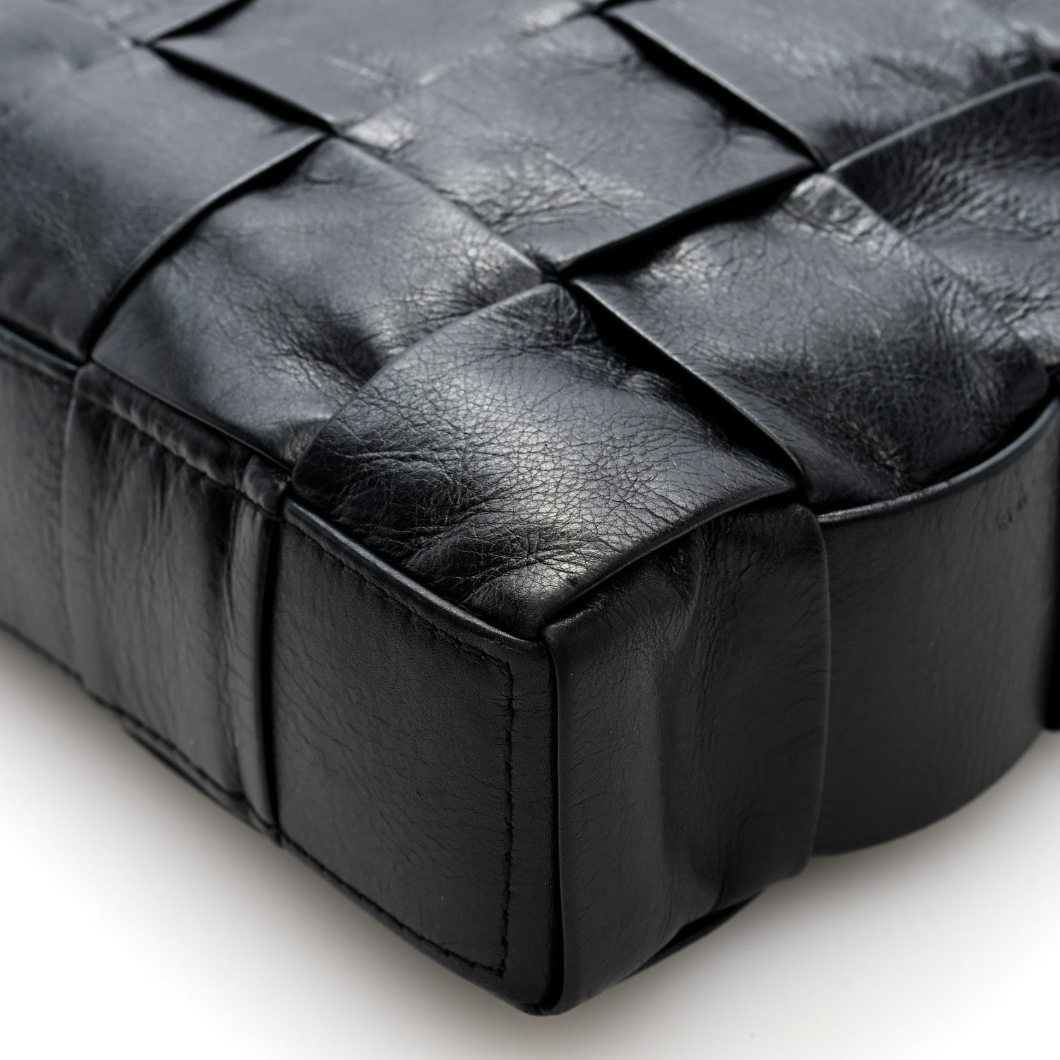 Bottega Veneta Paper Calfskin Maxi Intrecciato Cassette Messenger Black 10 of 10