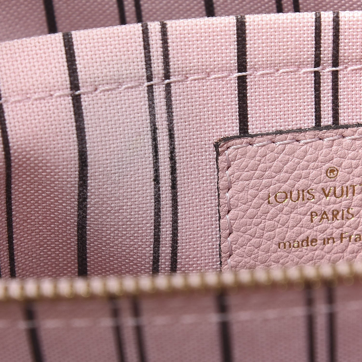 Louis Vuitton Empreinte Montaigne MM Rose Ballerine 5 of 10