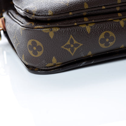 Louis Vuitton Monogram Pochette Metis 12 of 13