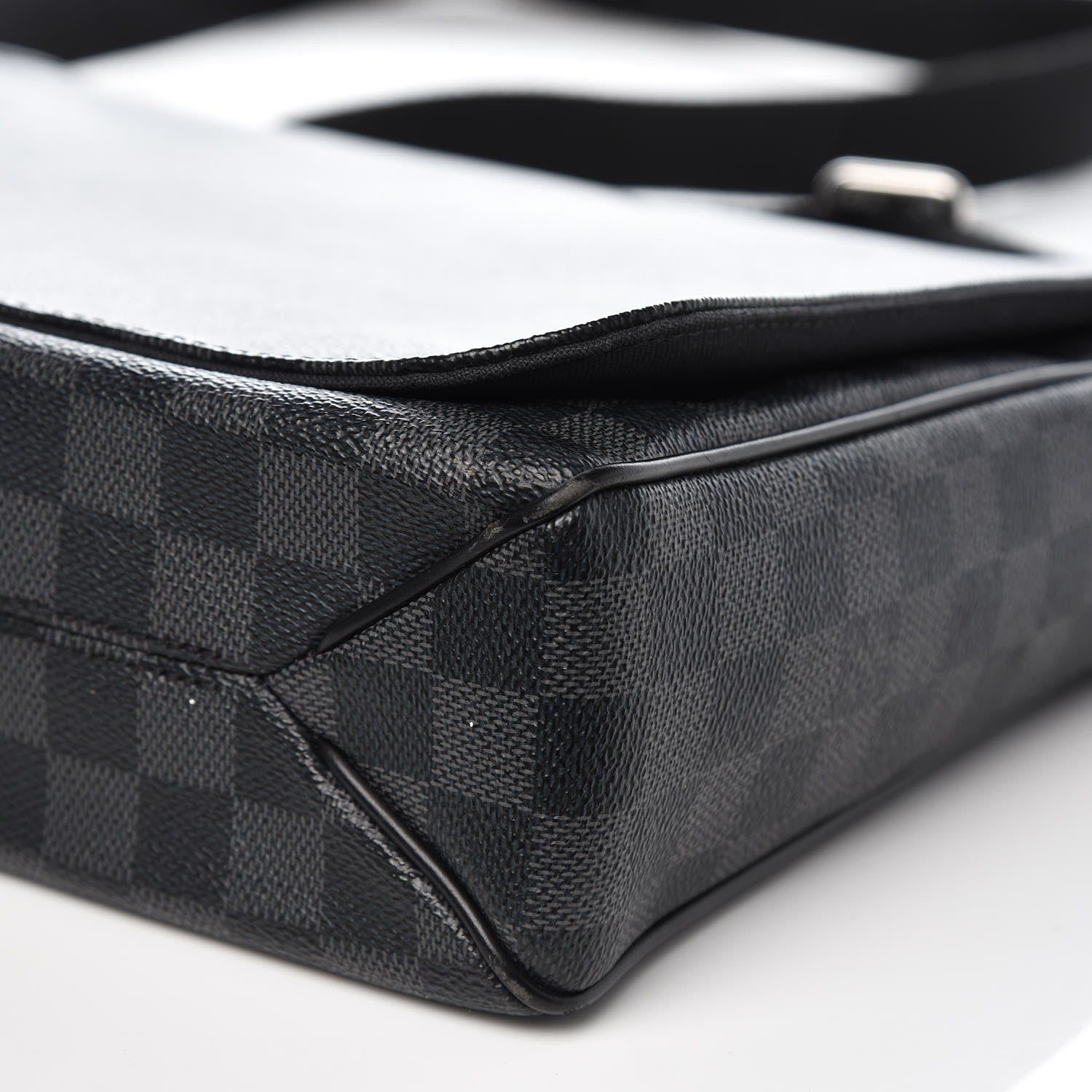 Louis Vuitton Damier Graphite District MM 8 of 10