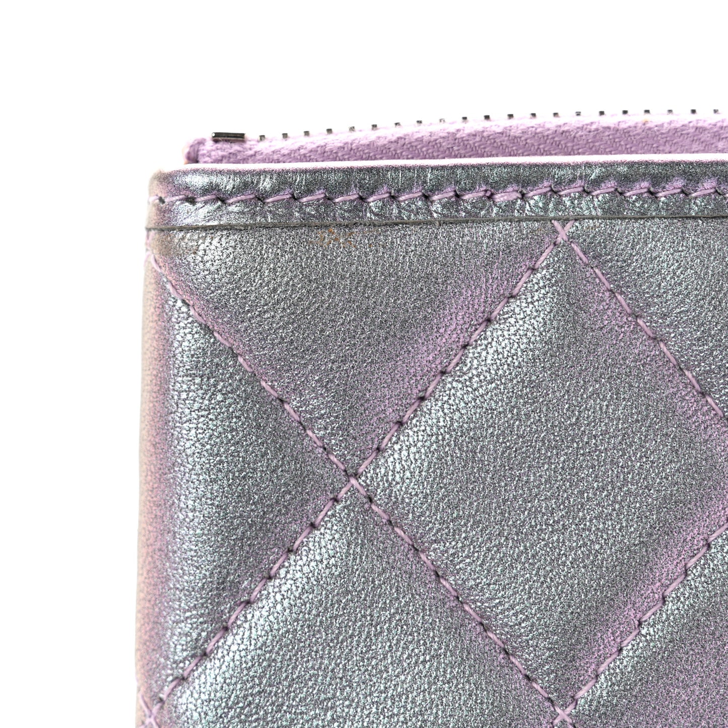 Iridescent Lambskin Quilted Large Gabrielle Cosmetic Case Light Purple