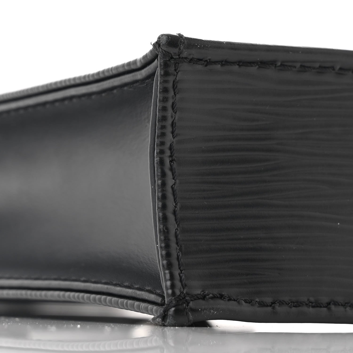 Louis Vuitton Epi Petit Sac Plat Black 8 of 10