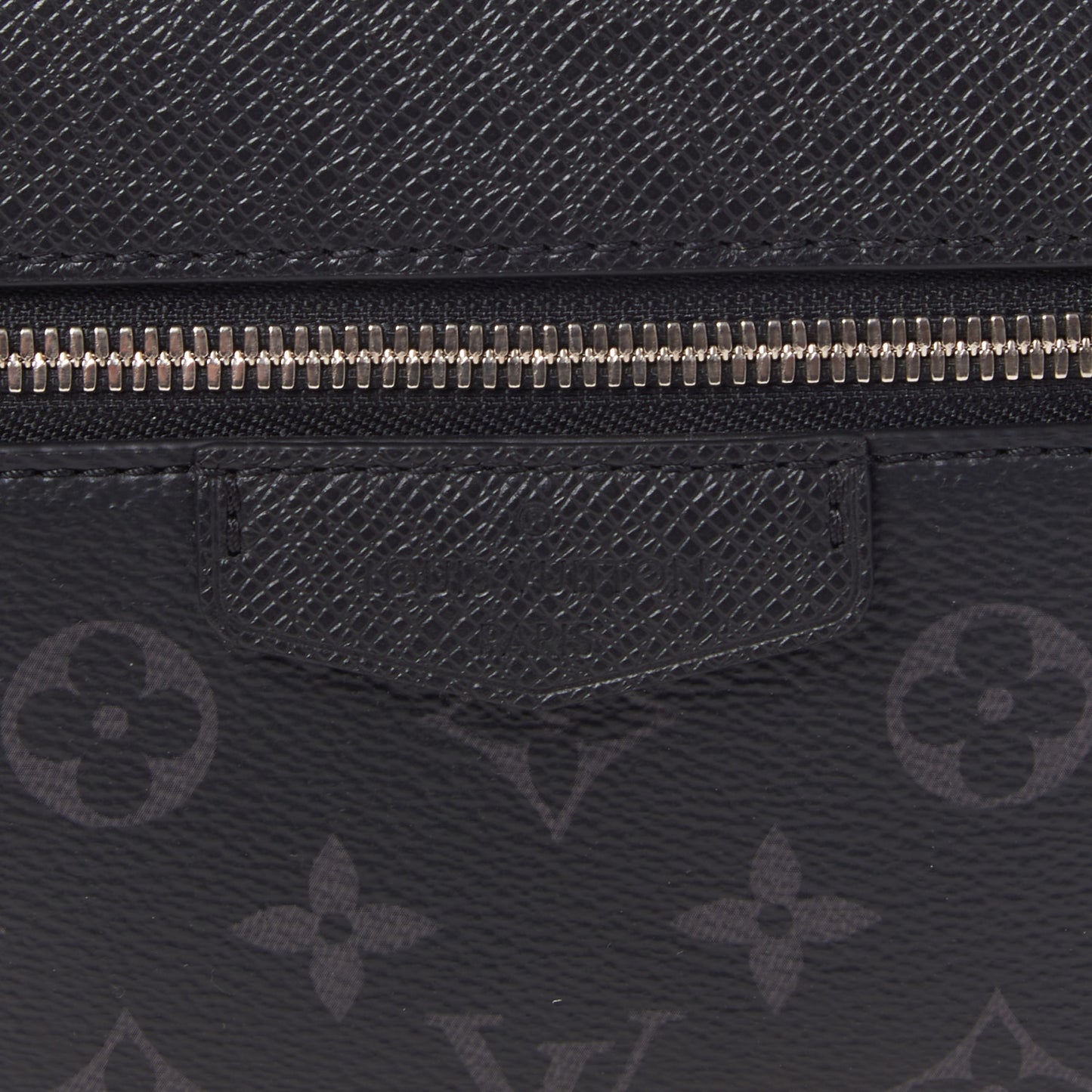Taiga Monogram Eclipse Outdoor Messenger Black