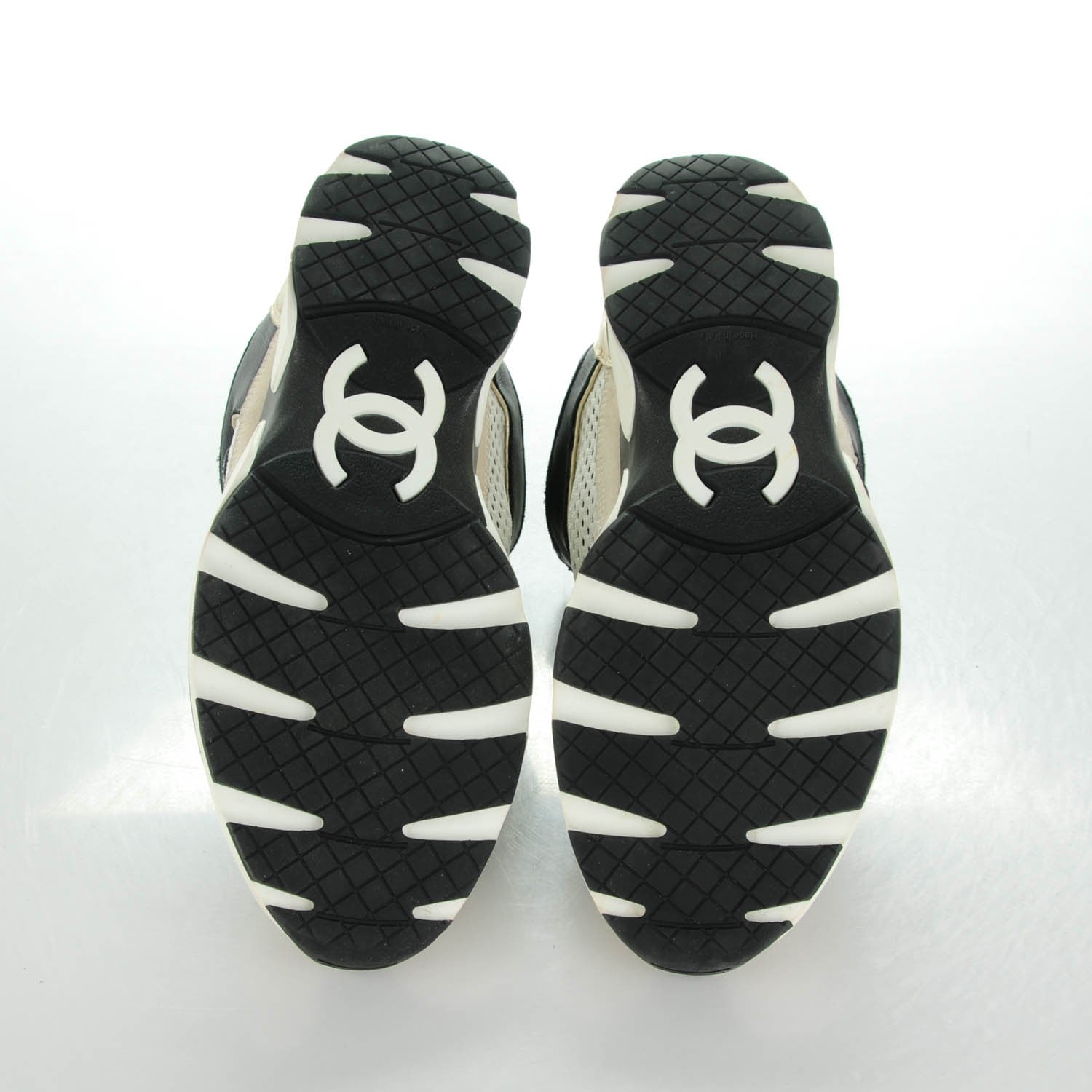 Chanel Suede Calfskin CC Sneakers 39 White Black Gold 5 of 6