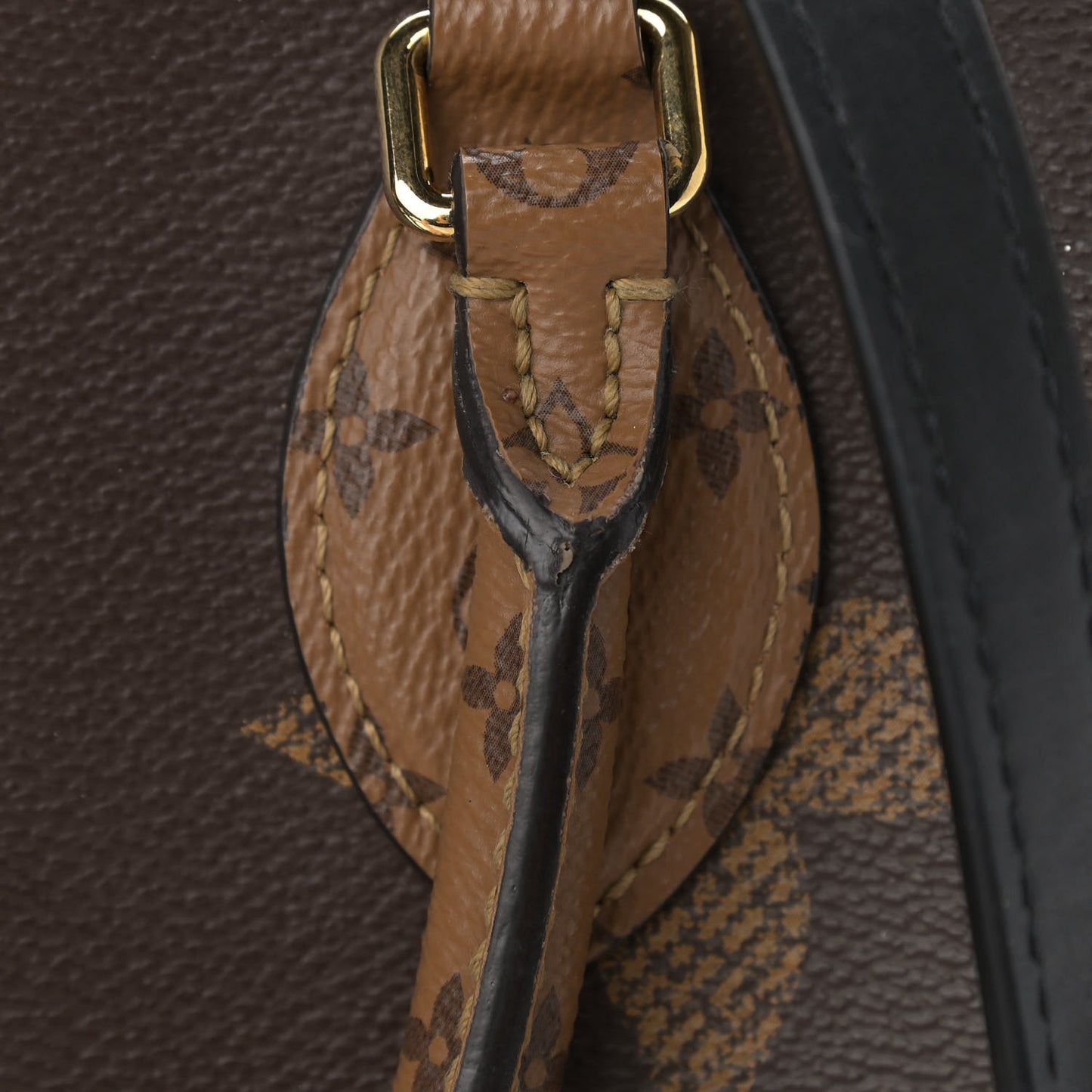 Reverse Monogram Giant Onthego MM