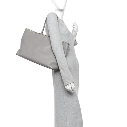 Valentino Garavani Grained Calfskin Rockstud Shoulder Tote Dove Grey 2 of 10