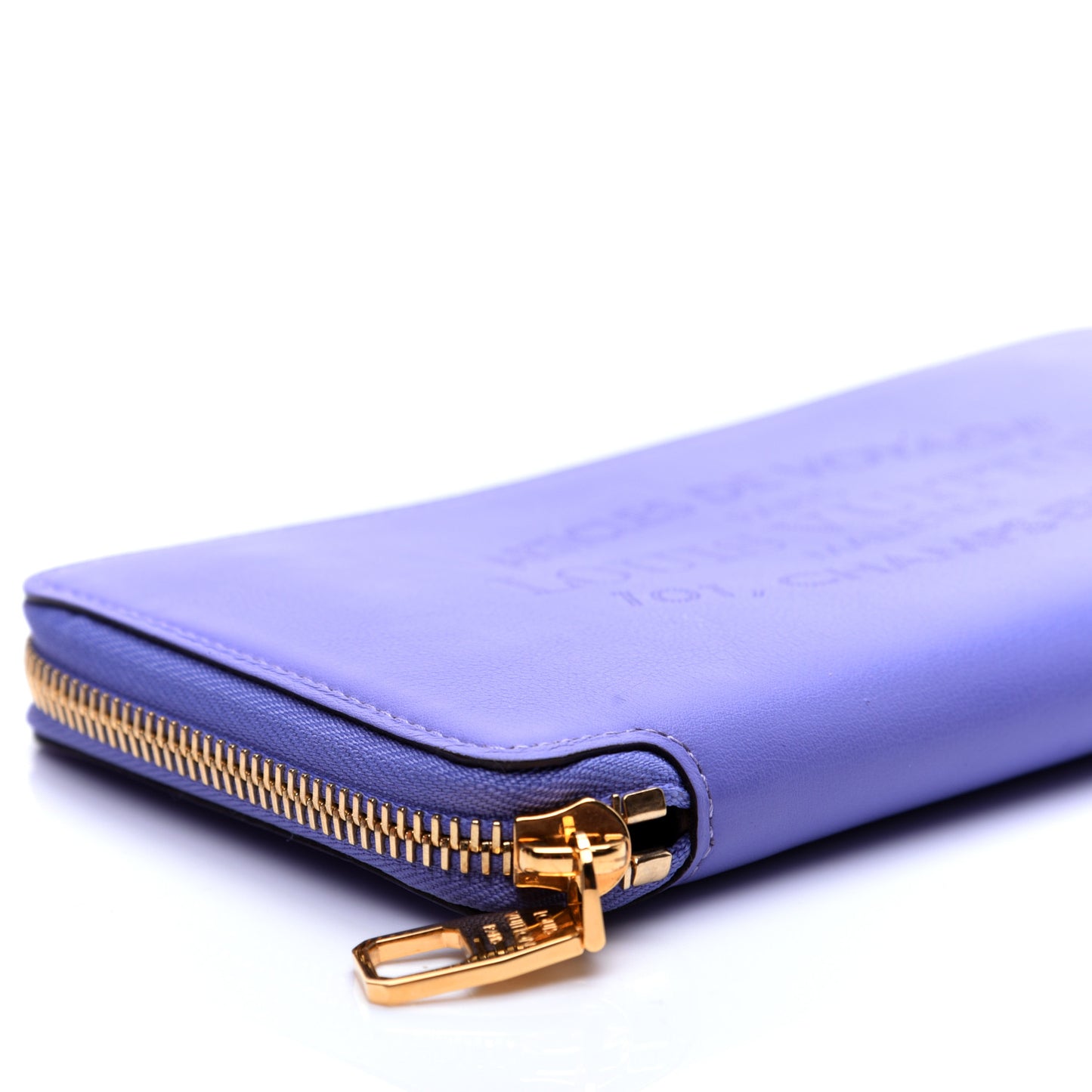 Calfskin Articles de Voyage Zippy Wallet Lilac