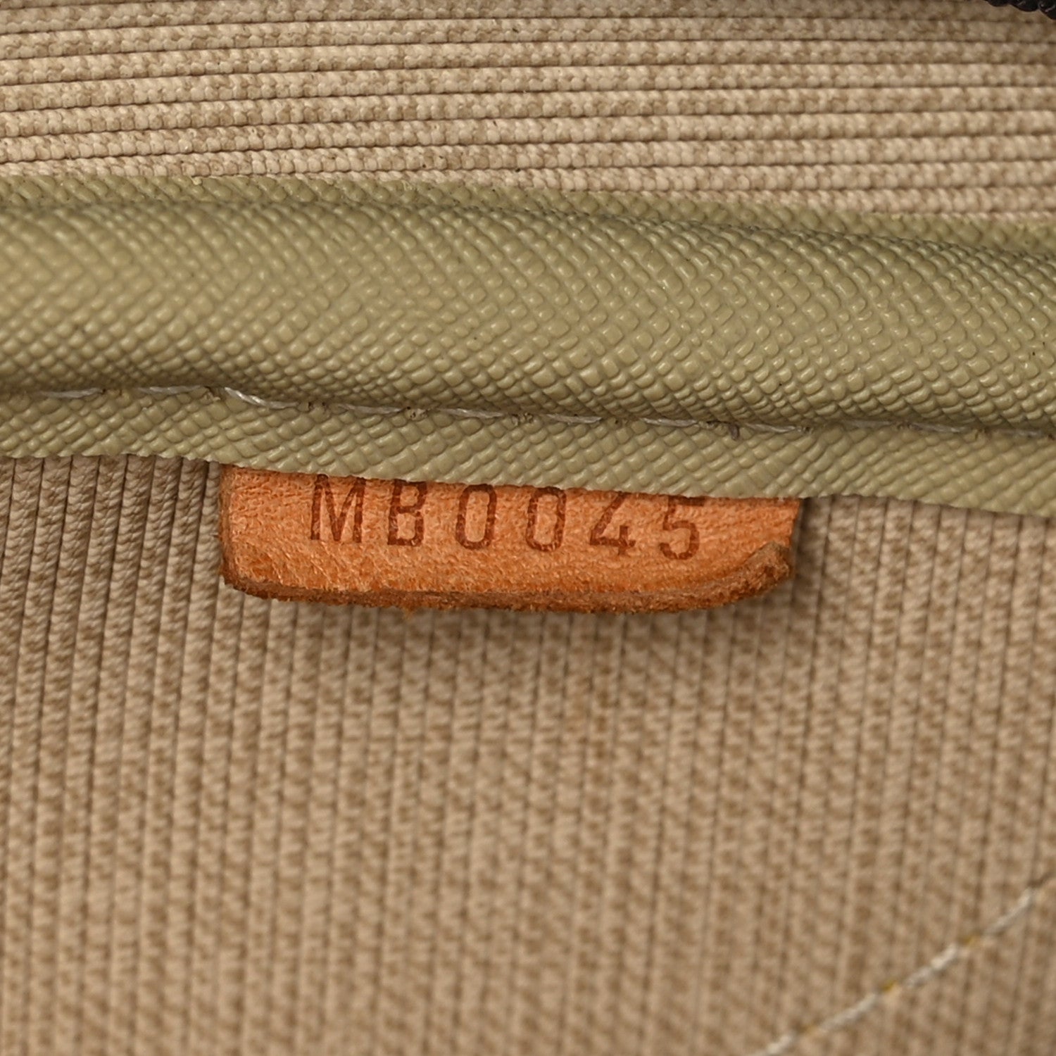 Louis Vuitton Monogram Evasion Sports Bag 5 of 9