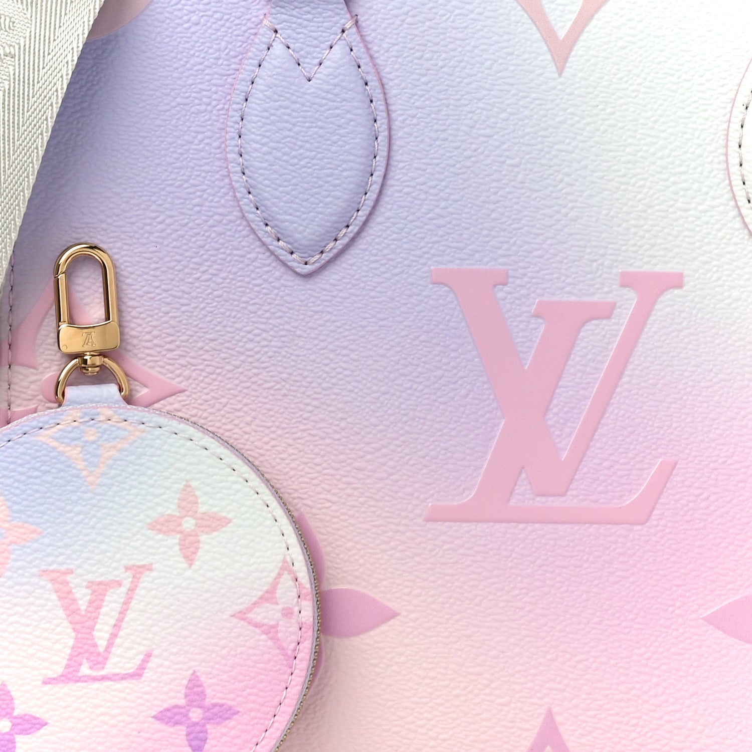 Louis Vuitton Monogram Giant Spring In The City Onthego PM Sunrise Pastel 12 of 14