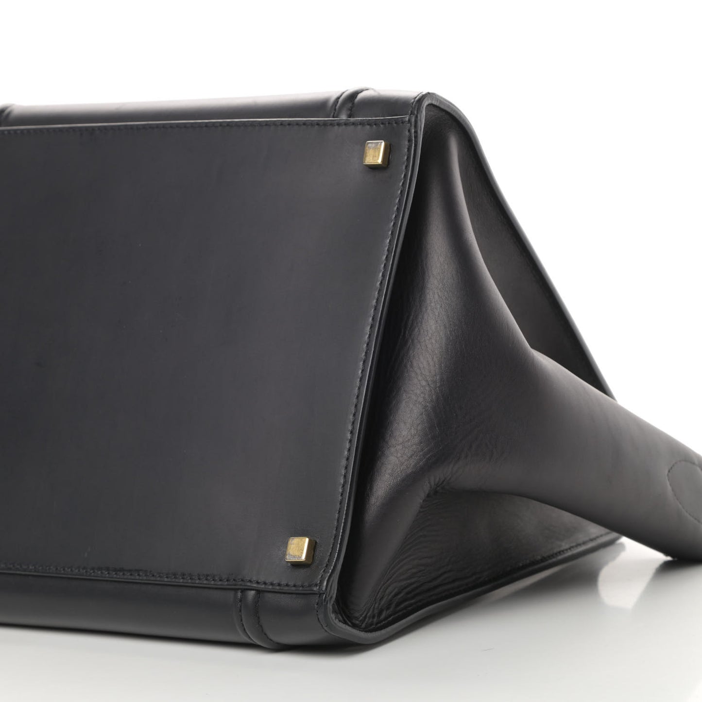 Smooth Calfskin Medium Phantom Luggage Black