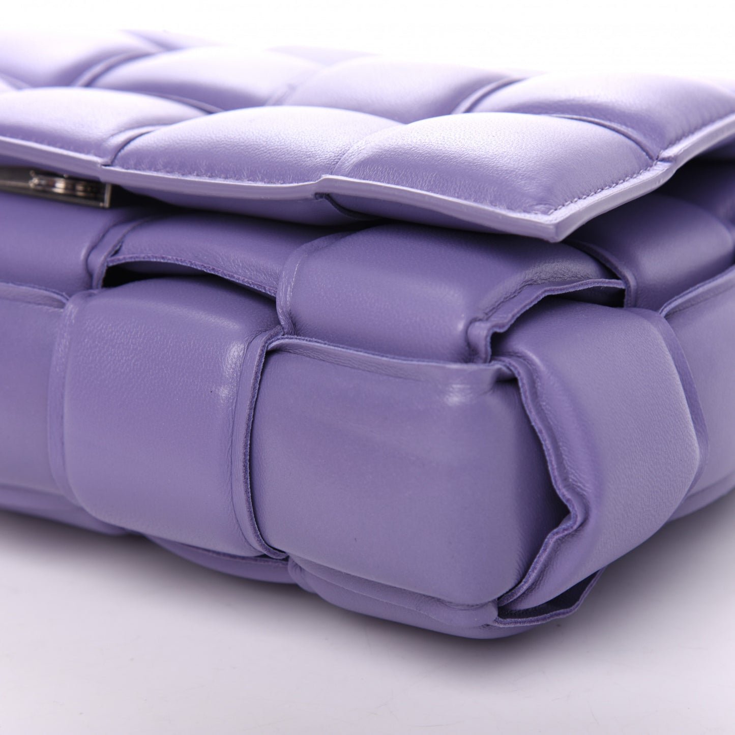 Lambskin Maxi Intreccio Padded Chain Cassette Crossbody Bag Lavender