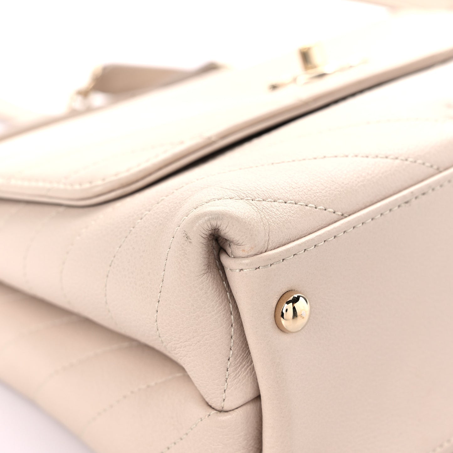 Grained Calfskin Small Chevron Chic Top Handle Flap Beige