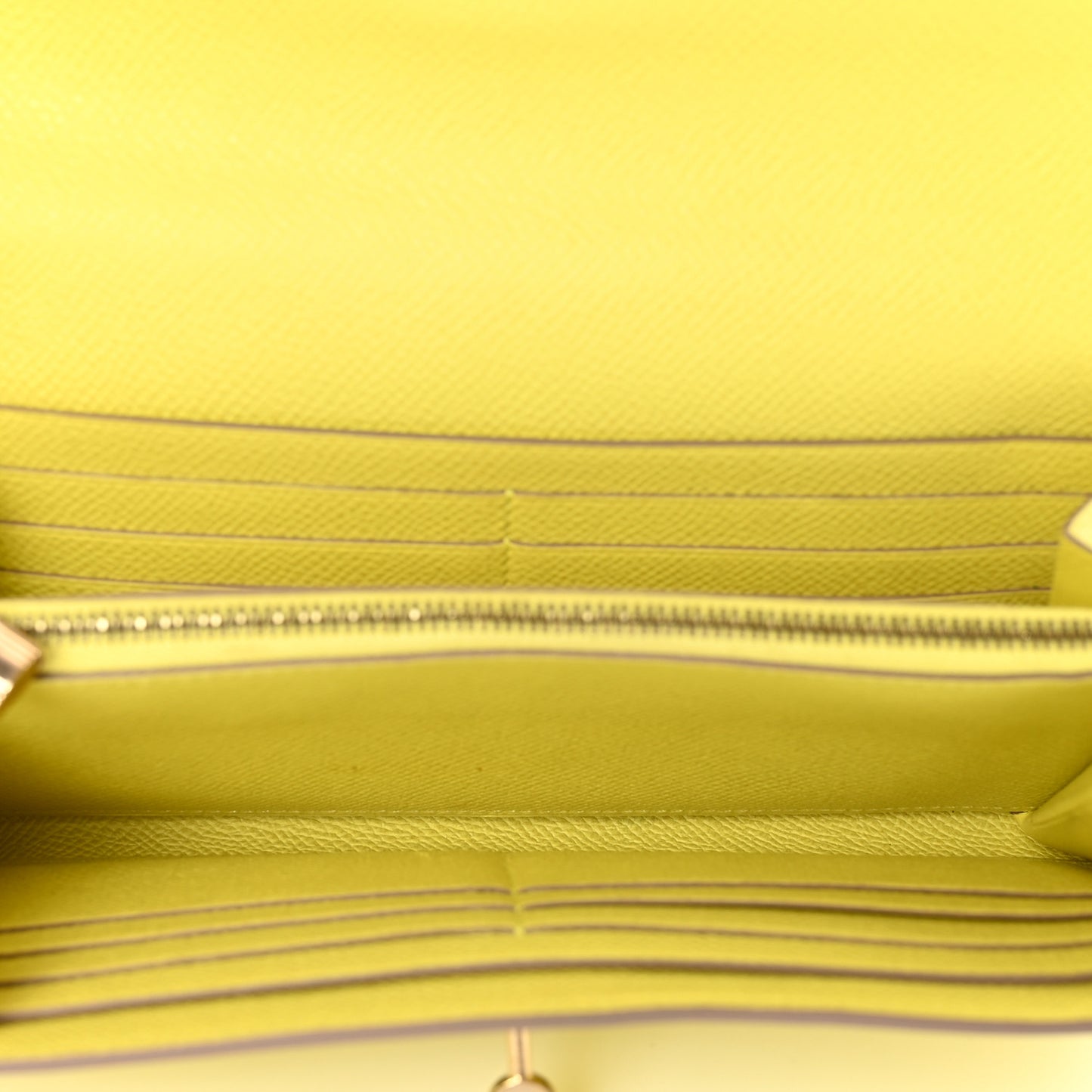 Epsom Kelly Longue Wallet Soufre