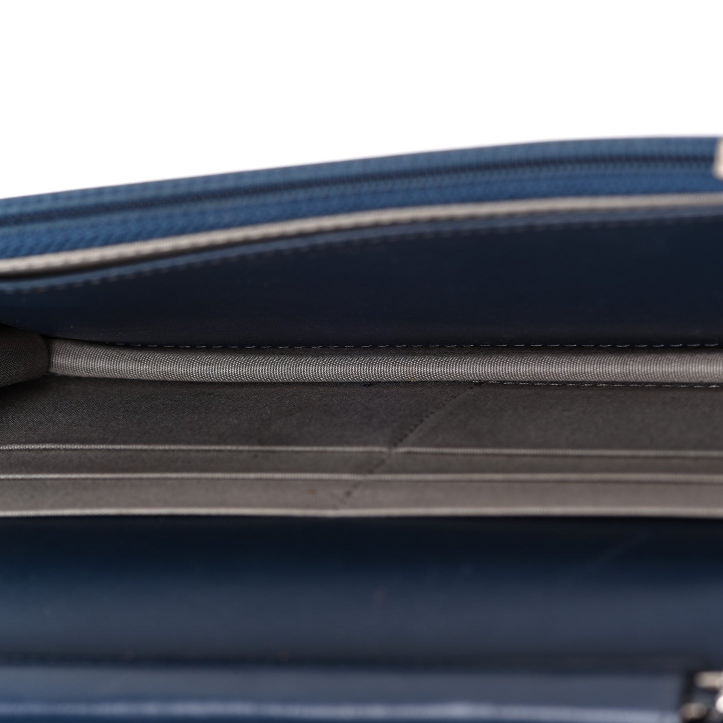 Patent Quilted Brilliant Wallet On Chain WOC Dark Blue