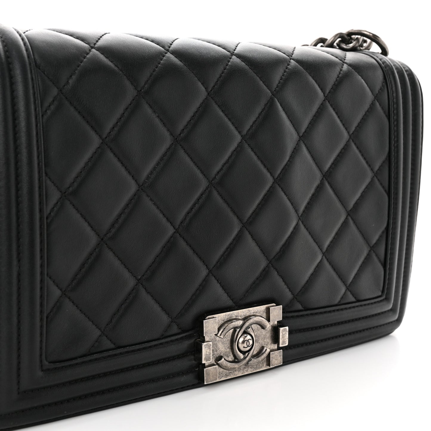 Lambskin Quilted New Medium Boy Flap Black