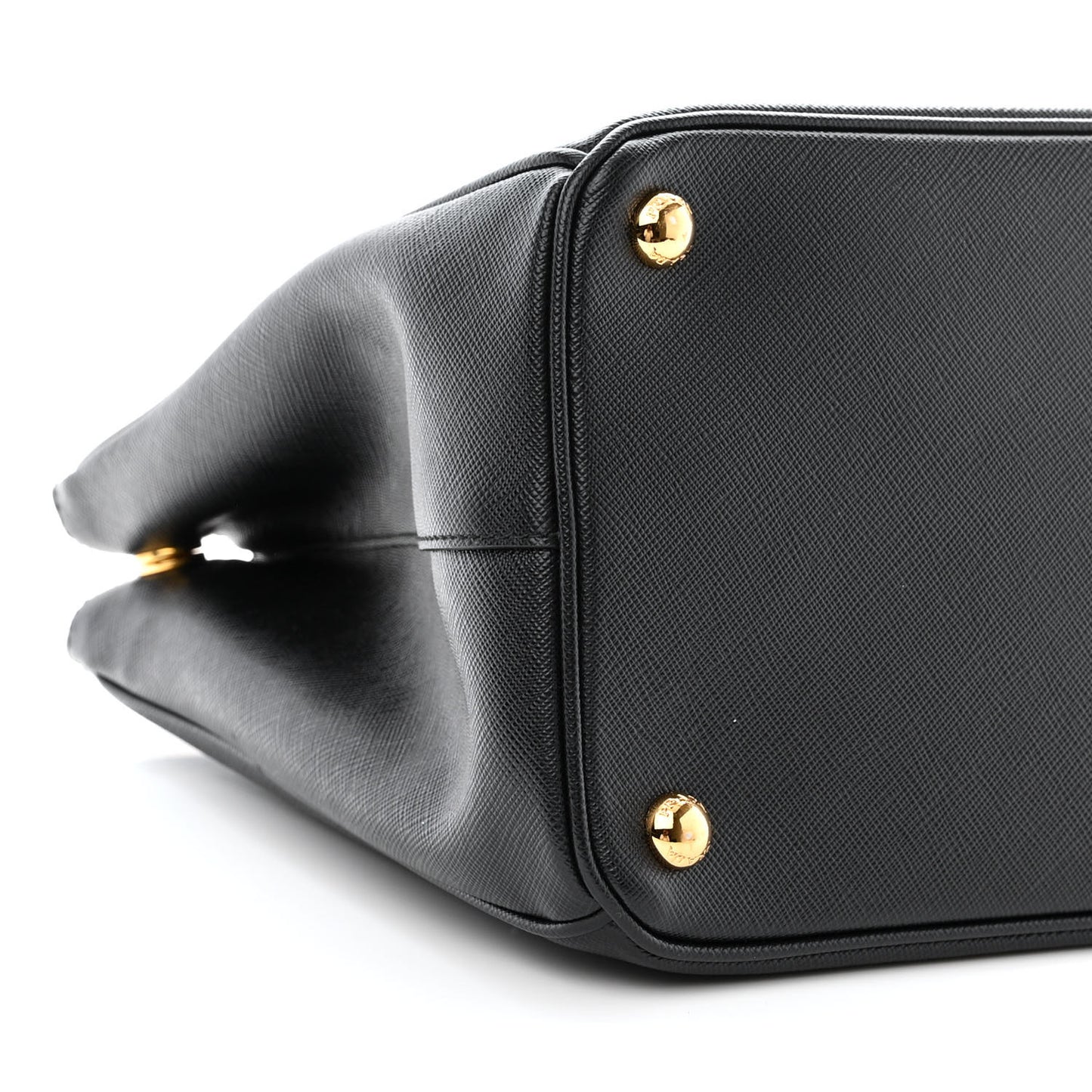 Saffiano Lux Medium Galleria Double Zip Tote Black