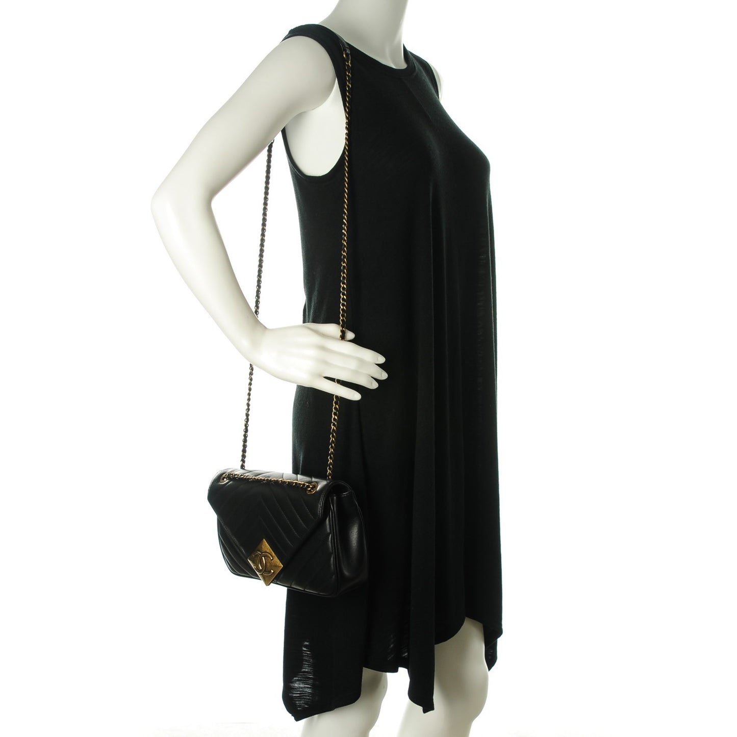 Lambskin Chevron Quilted Small Pyramid CC Flap Black