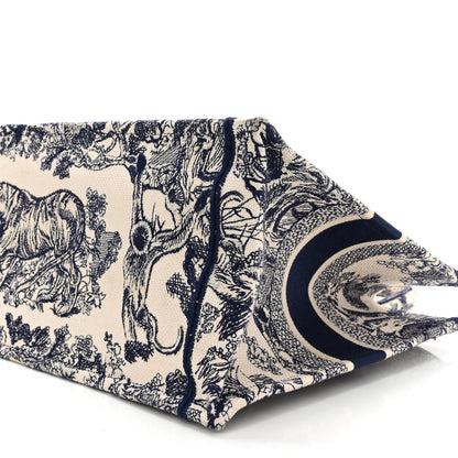 Christian Dior Canvas Embroidered Medium Dioriviera Toile De Jouy Book Tote Blue 10 of 13