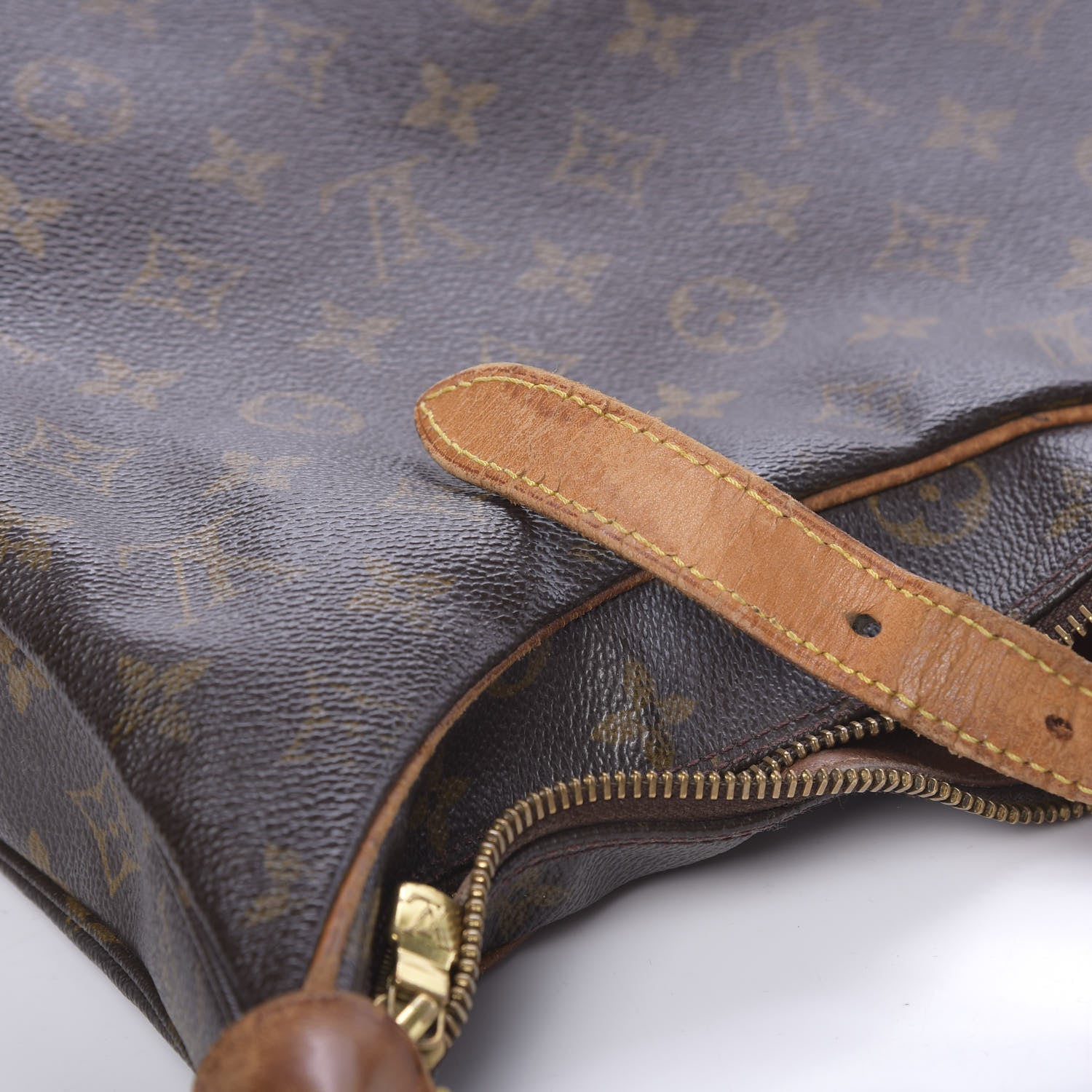 Louis Vuitton Monogram Boulogne 30 9 of 27