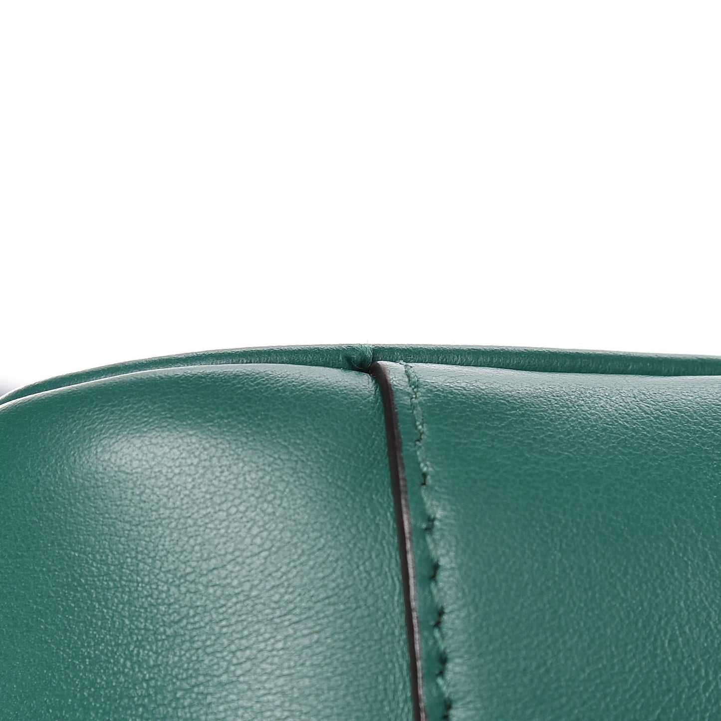 Calfskin Matelasse Small GG Marmont Shoulder Bag Emerald Green