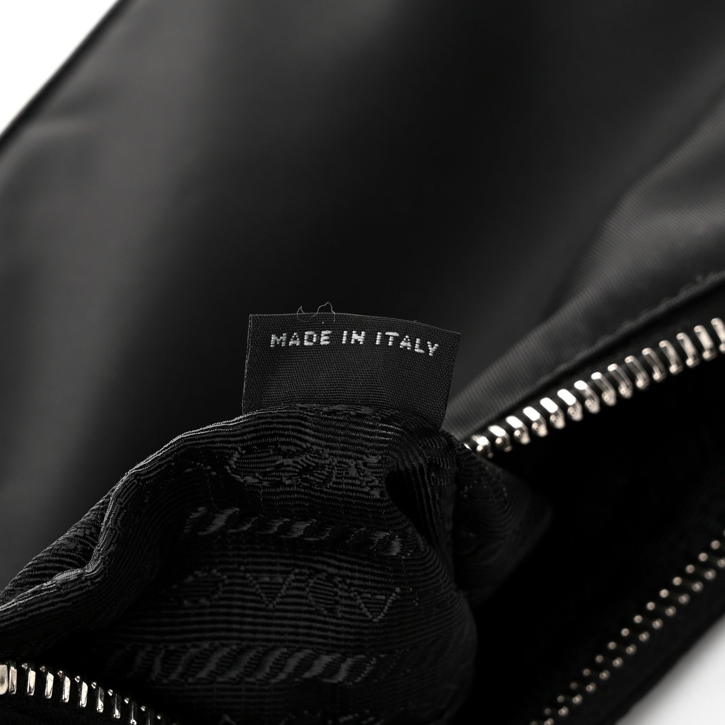 Nylon Re-Edition 2005 Shoulder Bag Black