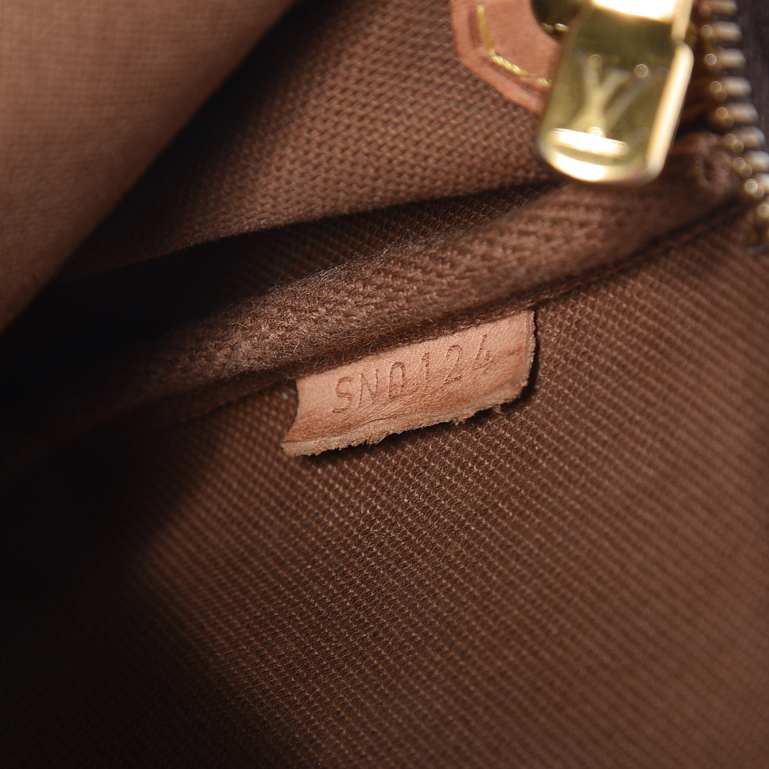 Louis Vuitton Monogram Eva Clutch 7 of 7