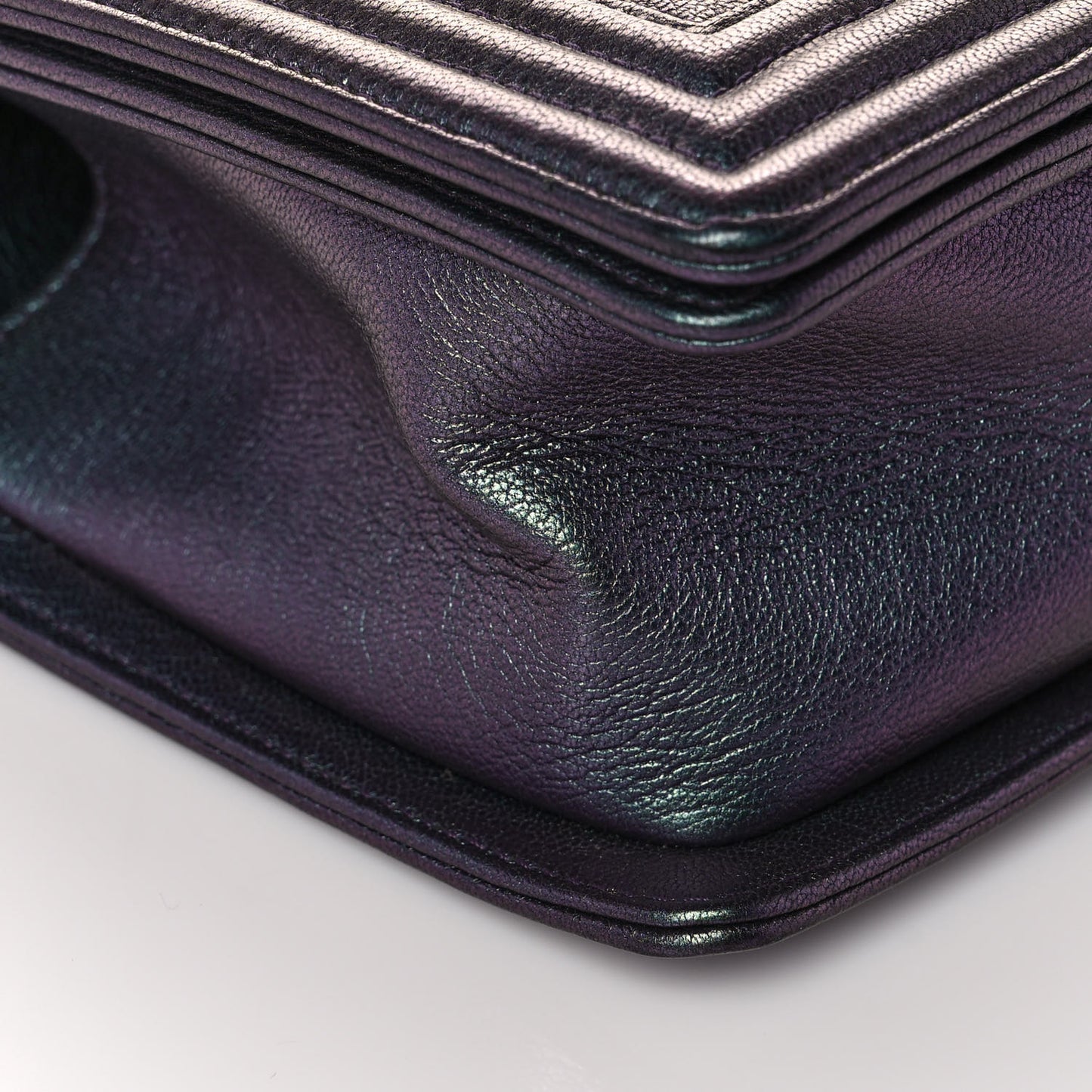 Iridescent Goatskin Quilted Medium Boy Flap Purple