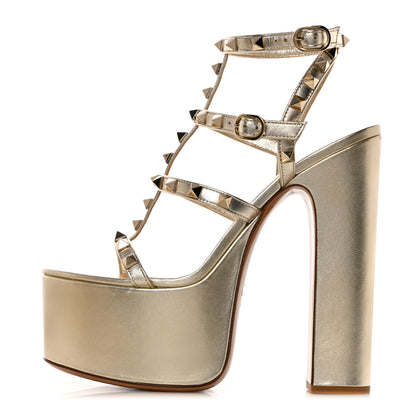 Valentino Garavani Metallic Nappa Rockstud 155 Platform Sandals 37 Platino 1 of 9