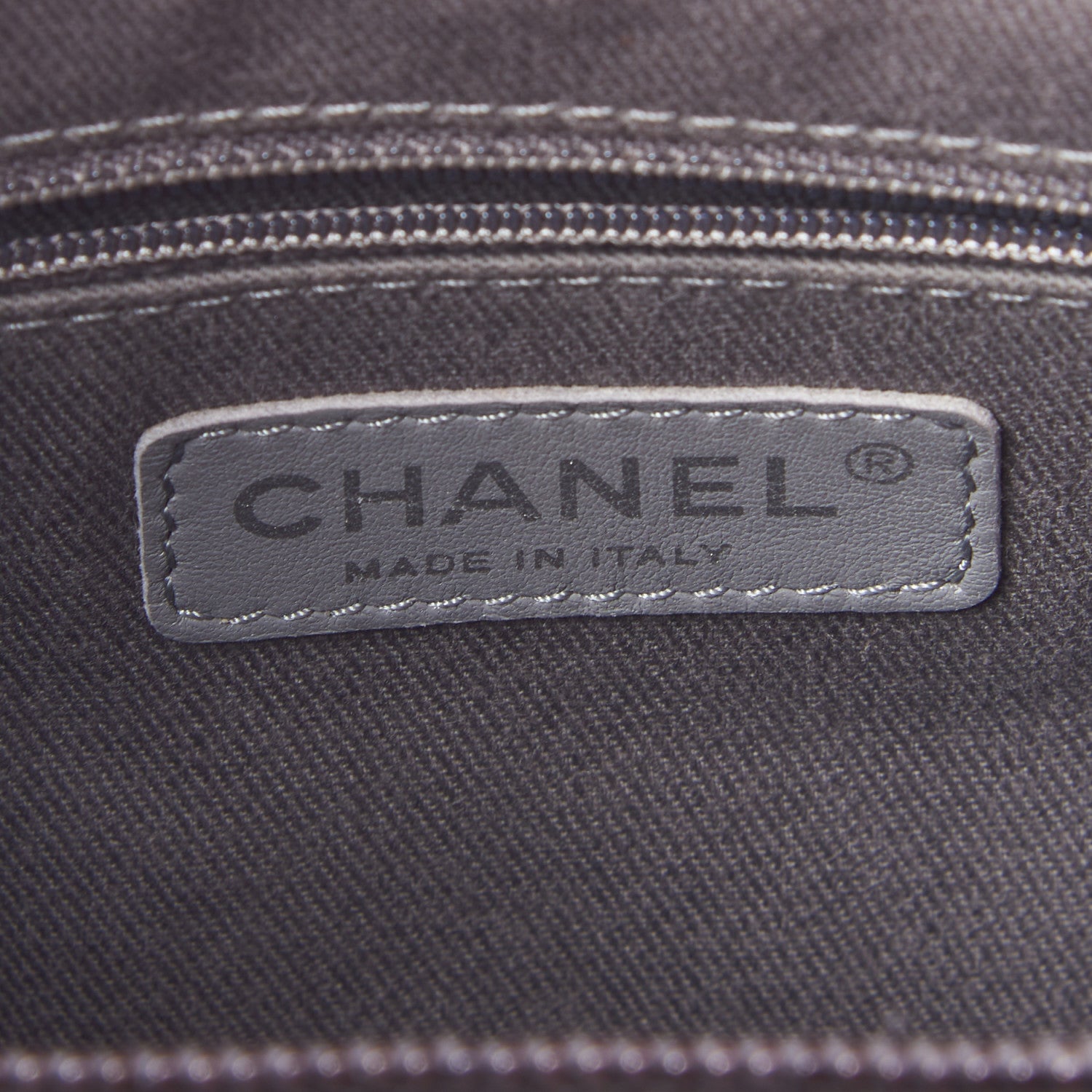 Chanel Calfskin Medium Stitch It Tote Red 8 of 9