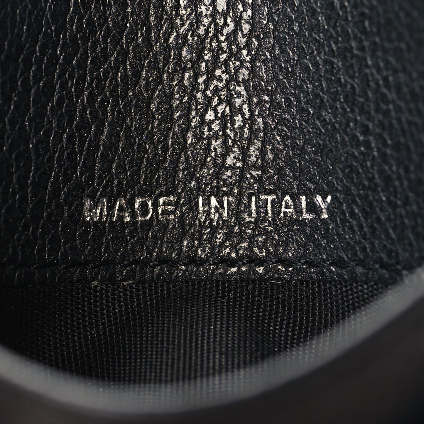 Goatskin Embossed Camellia Card Holder Black