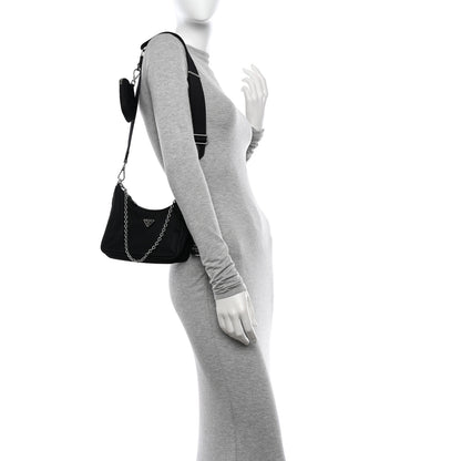 Prada Nylon Re-Edition 2005 Shoulder Bag Black 2 of 11