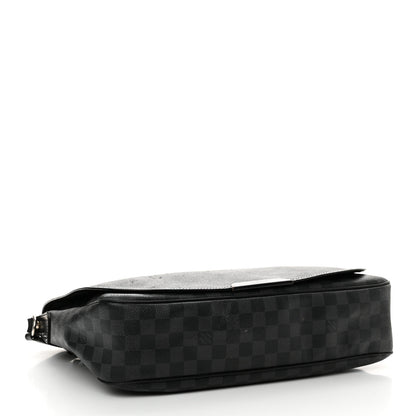 Louis Vuitton Damier Graphite Daniel GM 4 of 23