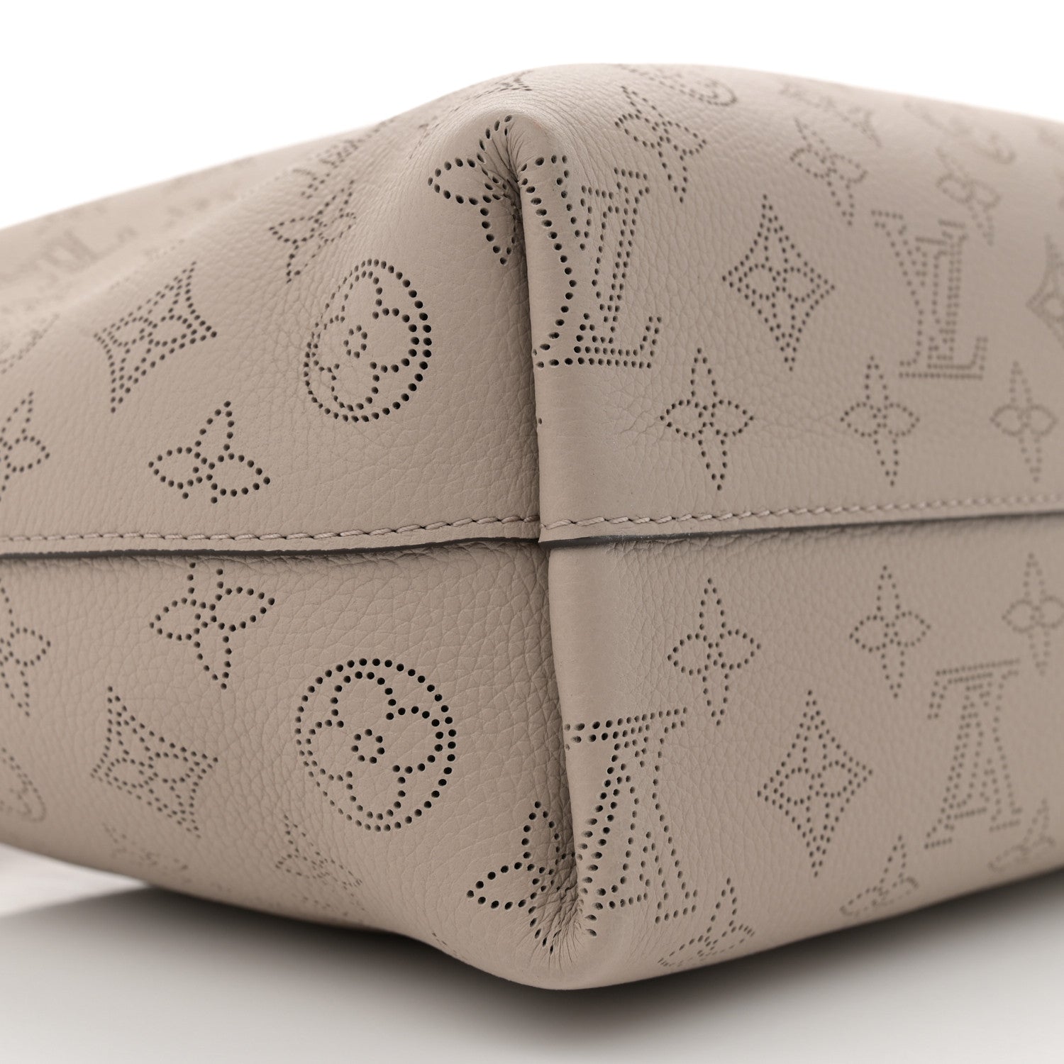 Louis Vuitton Mahina Why Knot MM Galet 8 of 9