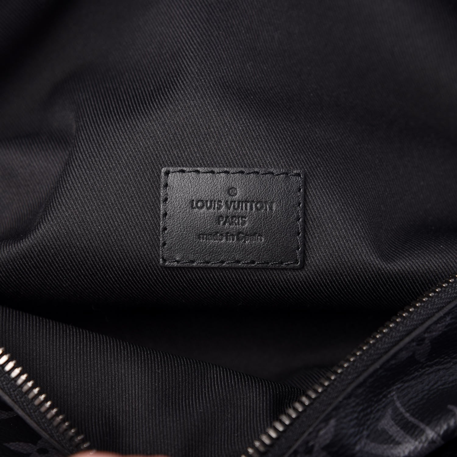Louis Vuitton Monogram Eclipse Discovery Bumbag 5 of 8