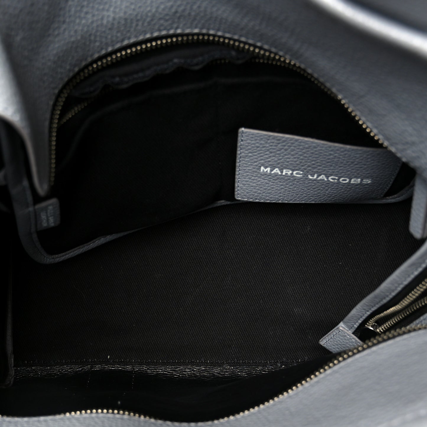 Grained Calfskin Medium The Tote Bag Grey