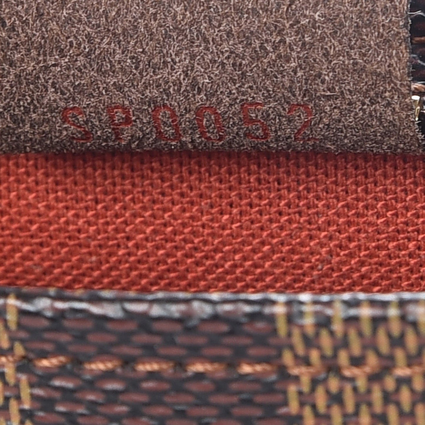 Damier Ebene Trousse Make Up Bag Pochette