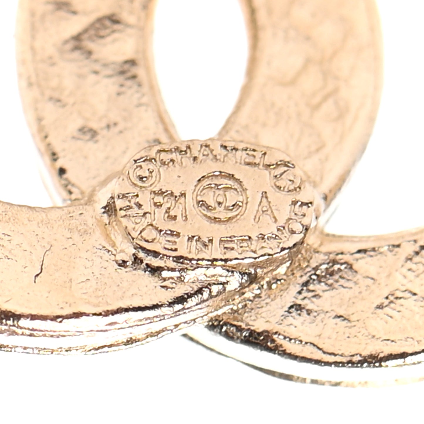 Metal Engraved CC Earrings Gold