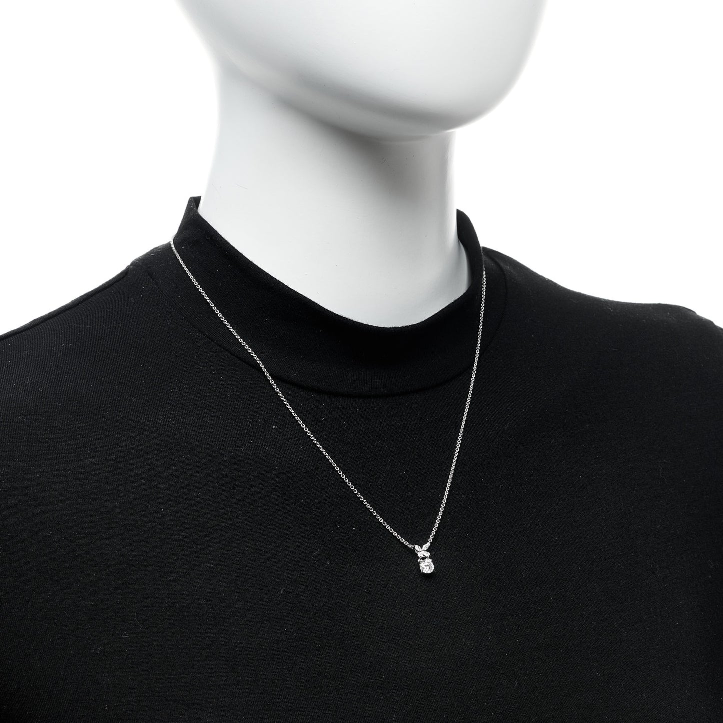 18K White Gold Diamond Classic Butterfly Round Pendant Necklace