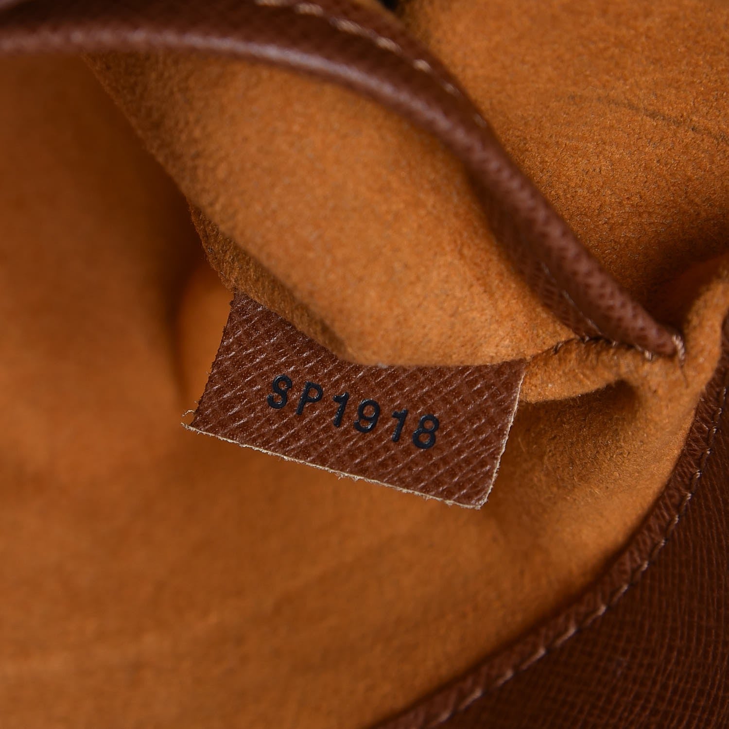 Louis Vuitton Monogram Musette Tango 7 of 9