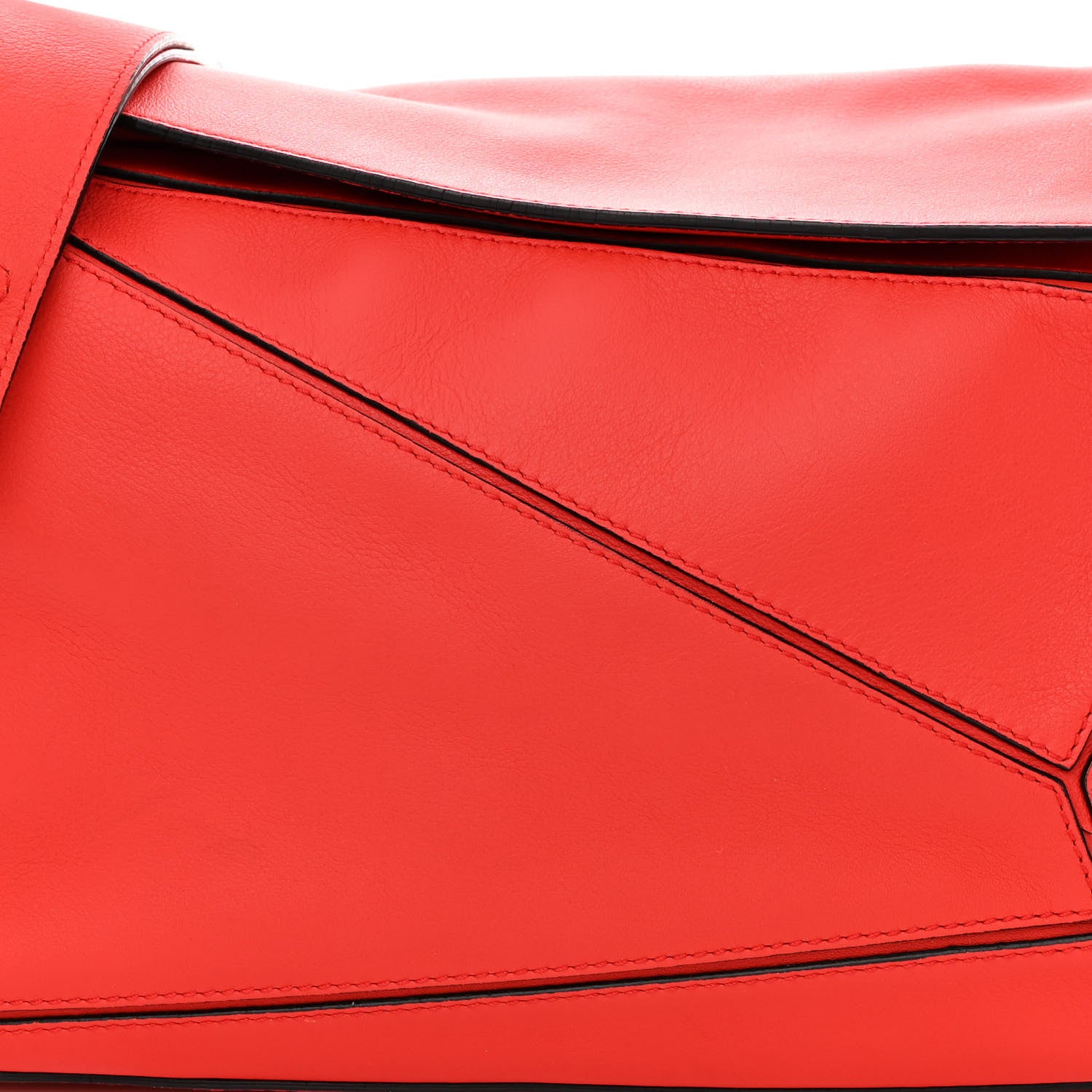 Loewe Calfskin Medium Puzzle Bag Scarlet 8 of 17