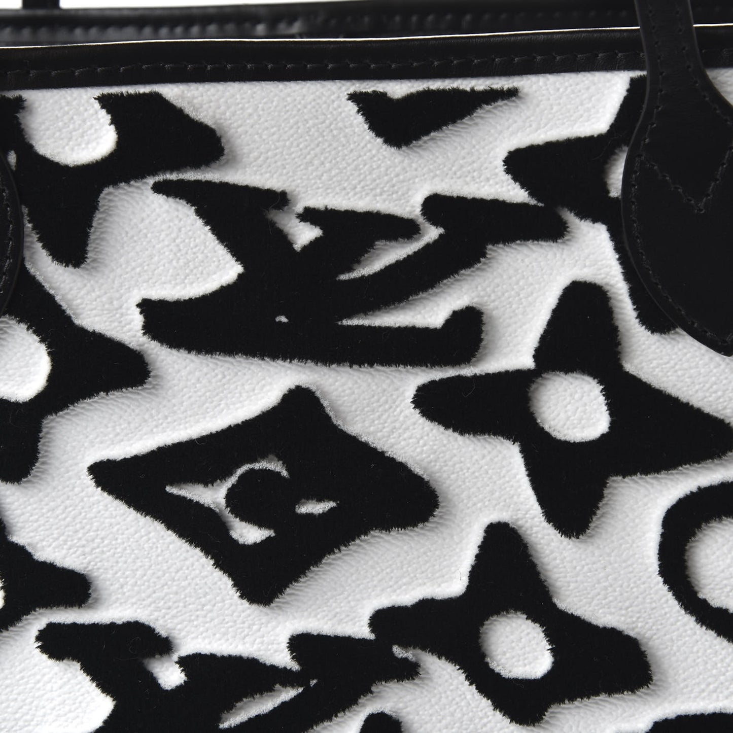 X UF Tufted Monogram Neverfull MM Black White