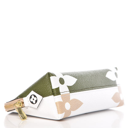 Louis Vuitton Monogram Giant Cosmetic Pouch Kaki 4 of 9