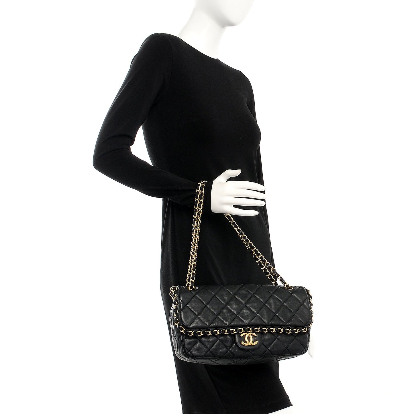 Calfskin Quilted Medium Chain Me Flap Black