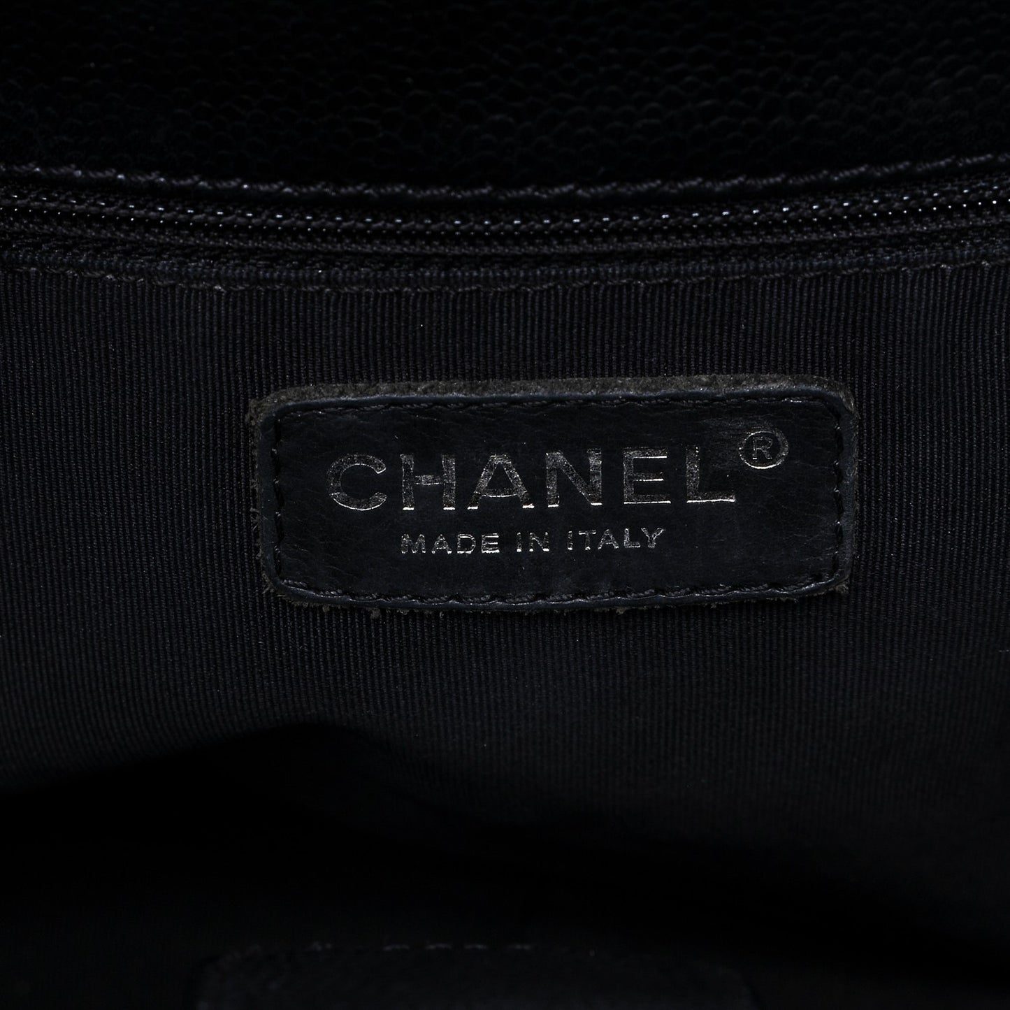Caviar Quilted Petit Shopping Tote PST Black