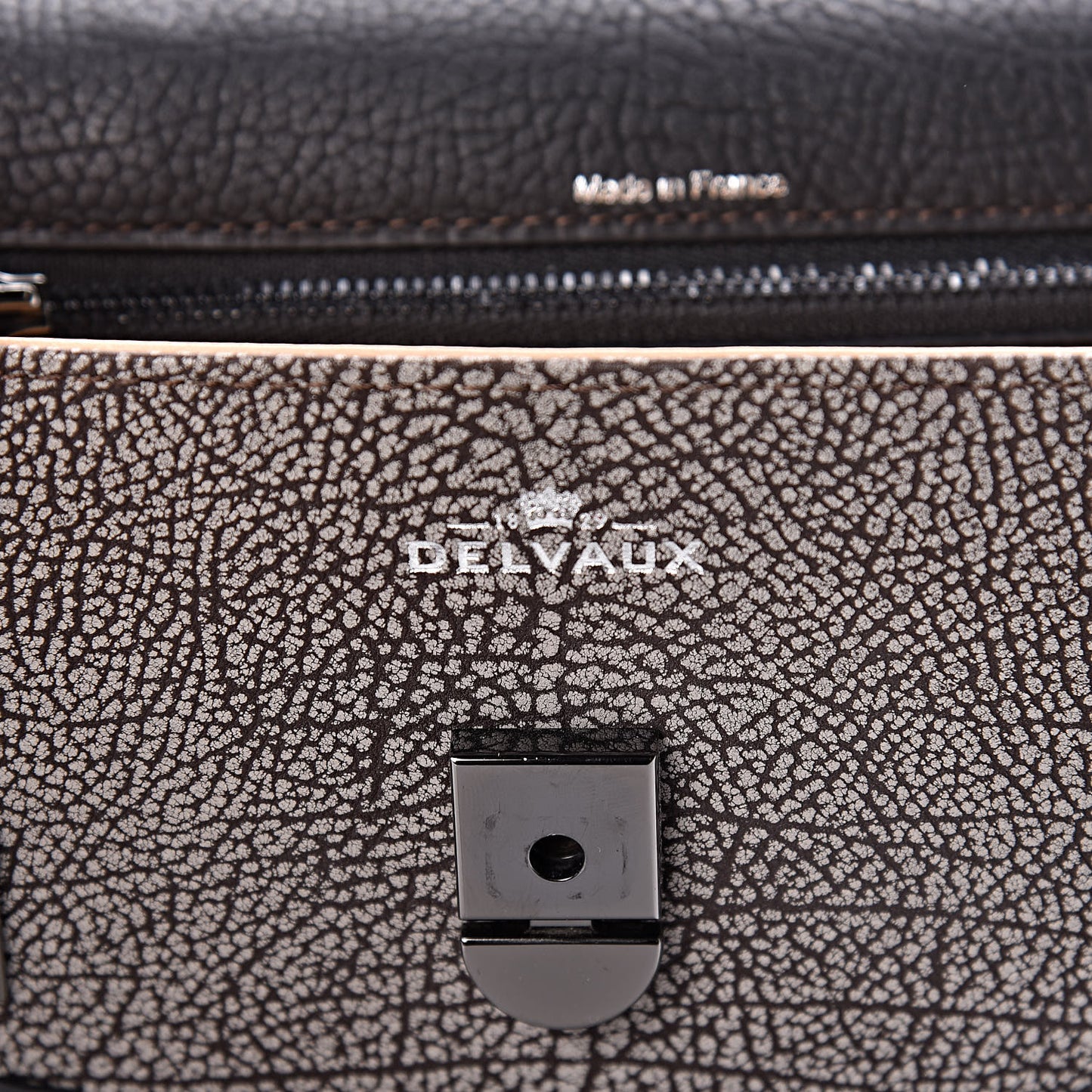 Grained Calfskin MM Tribal Stitch Tempete Satchel Ebene Ivory Black
